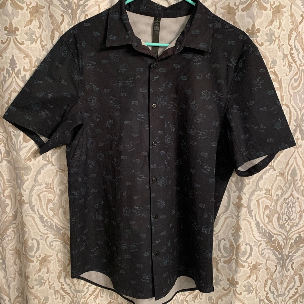 Lululemon men’s button up shirt